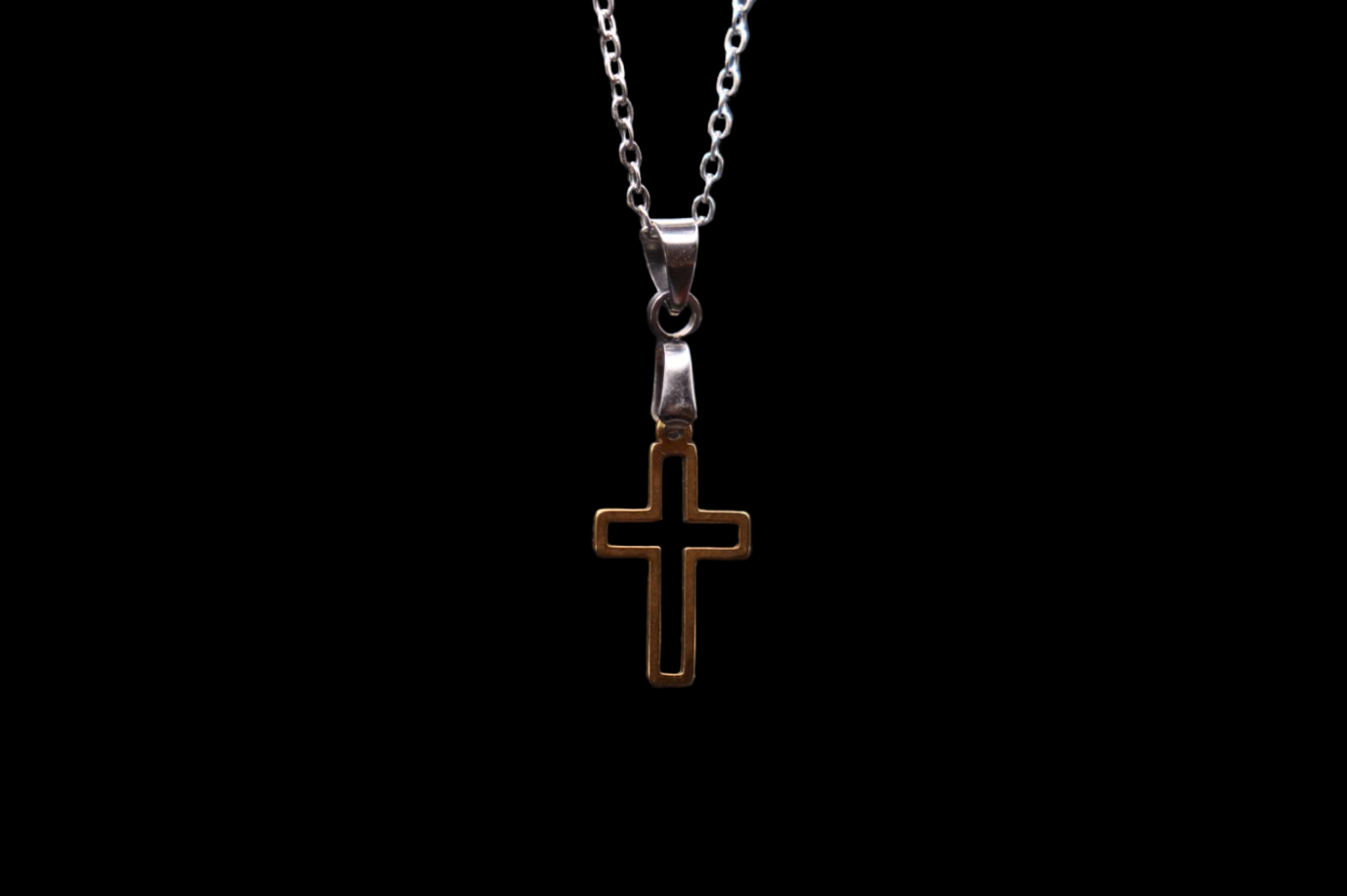 Kors halsband i 925 silver och 18k guld Halsband  "Linnea"